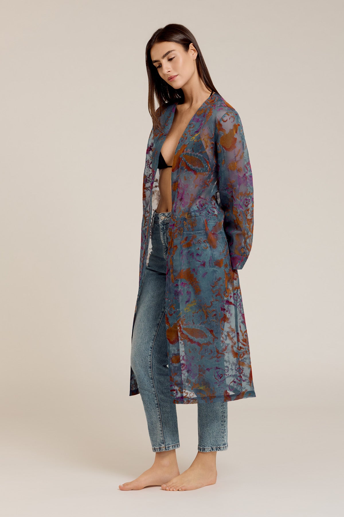 Ventotene — Kimono slim in seta con stampa flock astratta azzurro, ruggine e viola