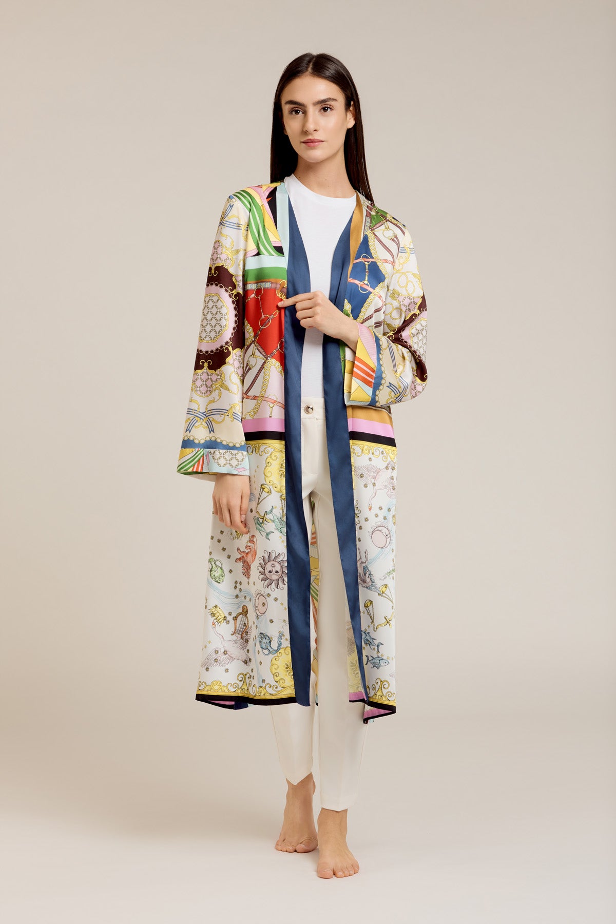 Astra aries — Kimono slim in viscosa con stampa a pannelli multicolore e profili blu navy